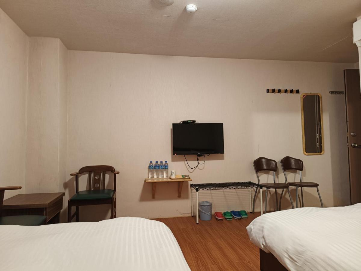 Hotel Fouquet Hualien City Exterior photo
