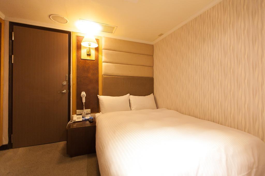 Hotel Fouquet Hualien City Room photo